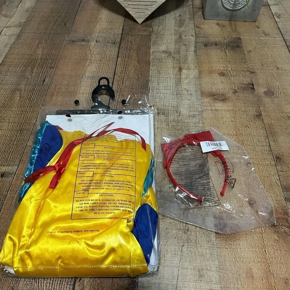Leg Avenue Classic Snow White Costume new unused - Picture 5 of 9